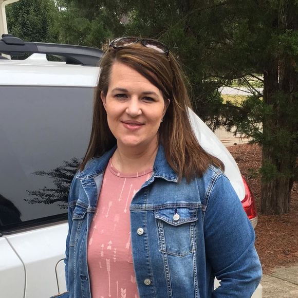 Meet your Posher, Jennie - Picture 1 of 1